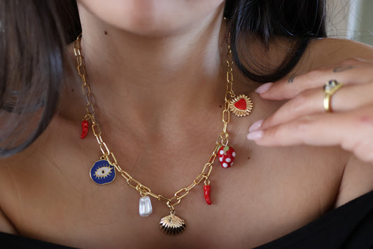 Collier AMA